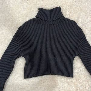 charbon grey sweater